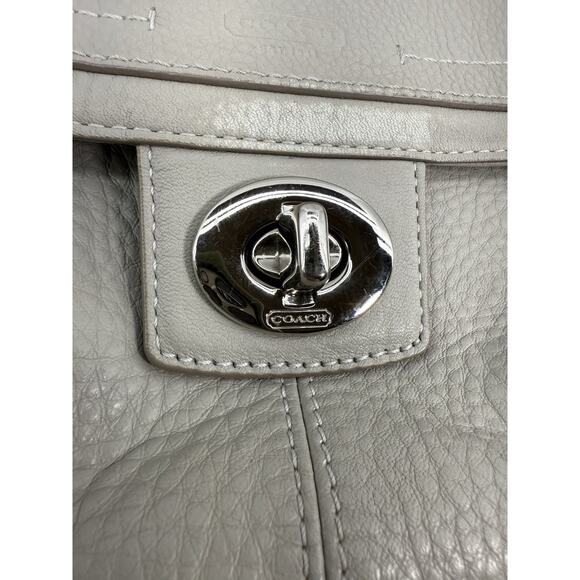 Coach Legacy Tote #19264 Leather Chalk Ivory Pocket Shoulder Bag EUC - Picture 6 of 16